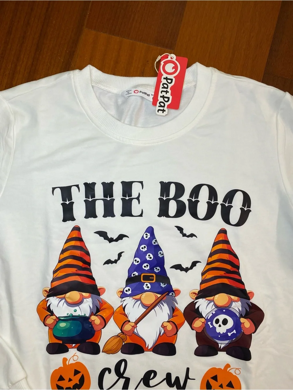 Men White Halloween Graphic Sweatshirt with Colorful Gnomes, Size M
